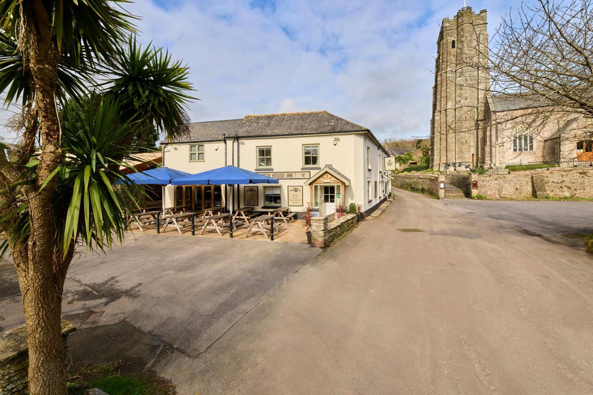 كينغسبريدج Church House Inn, Stokenham المظهر الخارجي الصورة